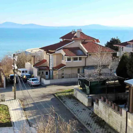 Modern Studio With Sea View Close To The Beach *